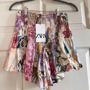 NWT Zara Floral Skort
